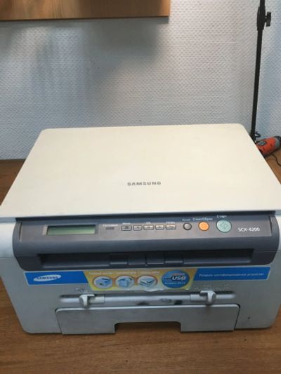 Лот: 17695442. Фото: 1. Принтер Samsung SCX-4200. Картриджи, расходные материалы
