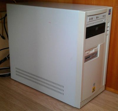 Лот: 3693865. Фото: 1. Системный блок Pentium 4 1,8 Ghz... Компьютеры в сборе