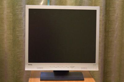 Лот: 4450125. Фото: 1. Монитор BenQ Q7C5 (FP72E). ЖК-мониторы