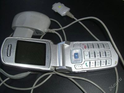 Лот: 133913. Фото: 1. Сотовый Samsung E530. Кнопочные мобильные телефоны