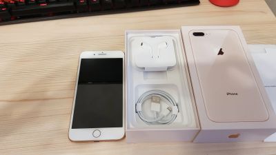 Лот: 15495481. Фото: 1. iPhone 8 plus gold. Смартфоны
