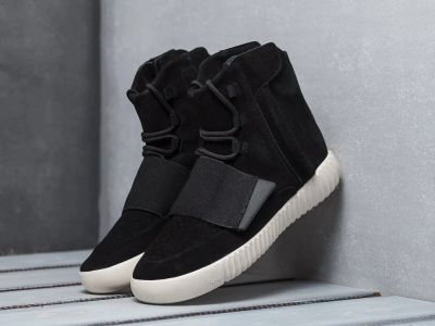 Лот: 17107455. Фото: 1. Кроссовки Adidas Yeezy 750 Boost... Кеды, кроссовки, слипоны