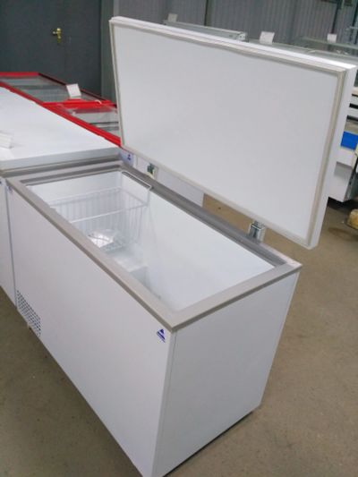 Лот: 11889360. Фото: 1. Ларь морозильный ангара-400 крышка... Холодильное