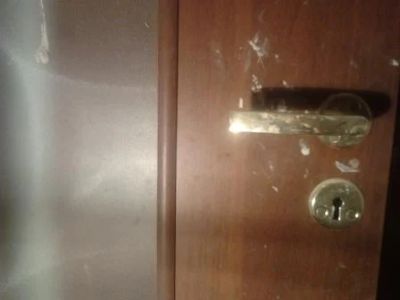 Лот: 3034033. Фото: 1. Двери межкомнатные 5 шт. + линолиум... Двери межкомнатные