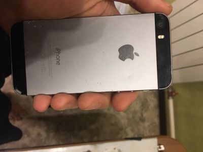 Лот: 16917569. Фото: 1. Iphone 5s 16gb обмен на xiaomi. Смартфоны