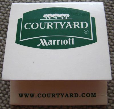 Лот: 9433908. Фото: 1. Спички Courtyard Marriott. Зажигалки, спички, пепельницы