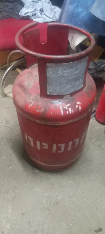 Лот: 25785385. Фото: 1. Болон 27 клапон. Баллоны, газ в баллонах