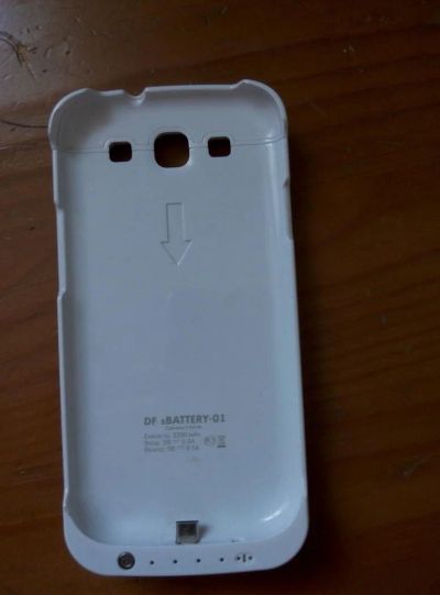 Лот: 6395818. Фото: 1. samsung galaxy s 3 чехол-зарядка. Зарядные устройства, блоки питания, адаптеры сетевые для смартфонов