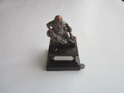 Лот: 21180515. Фото: 1. Зажигалка настольная. Зажигалки, спички, пепельницы