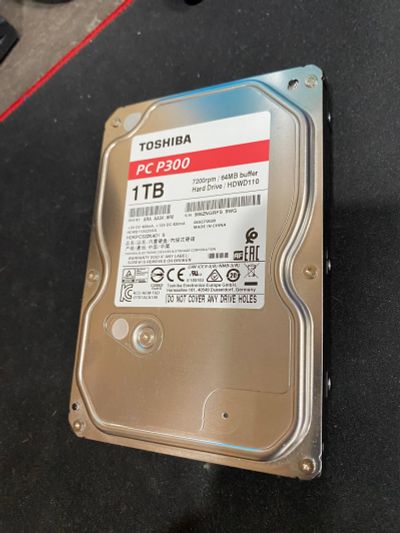 Лот: 22846718. Фото: 1. Жёсткий диск Toshiba P300 1TB. Жёсткие диски (HDD)