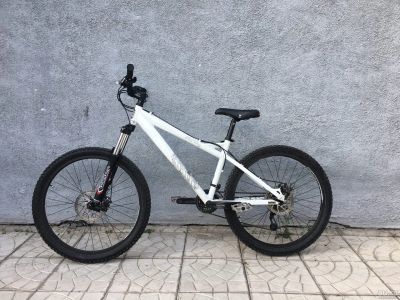 Лот: 16195352. Фото: 1. Велосипед Haro Escape Sport. Велосипеды