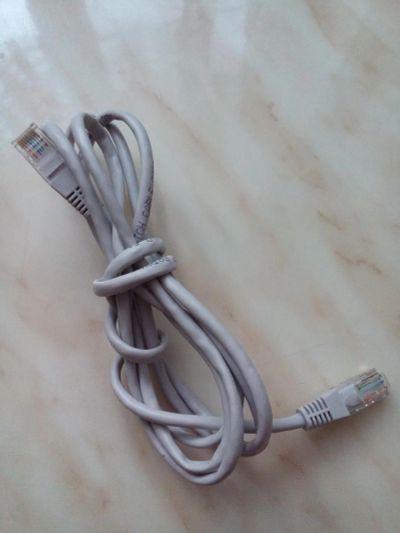 Лот: 6423221. Фото: 1. витая пара интернет кабель оптиковолоконный... Шлейфы, кабели, переходники