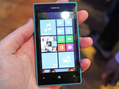 Лот: 6965301. Фото: 1. Nokia Lumia 520 синий, черный. Смартфоны