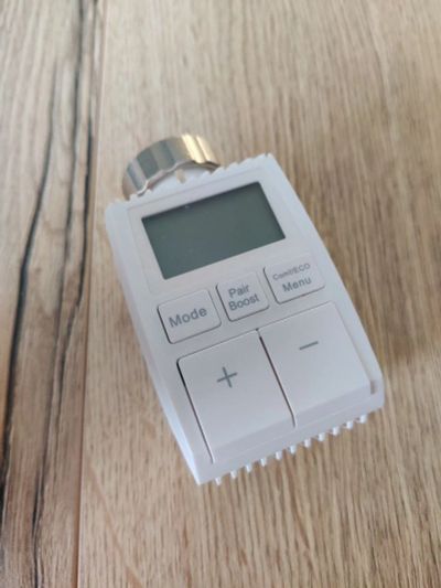Лот: 19269954. Фото: 1. Zigbee термоголовка для радиатора... Тепловая автоматика