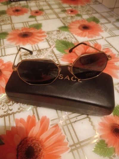 Лот: 14984624. Фото: 1. Солнцезащитные очки Versace. Очки
