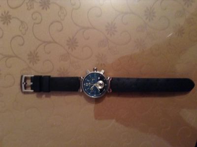 Лот: 4514147. Фото: 1. Часы женские Louis Vuitton. Оригинальные наручные часы