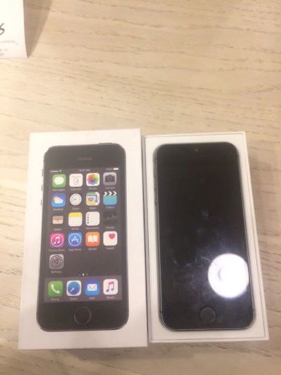 Лот: 9053249. Фото: 1. iPhone 5s 16gb. Смартфоны
