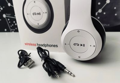 Лот: 17437506. Фото: 1. Беспроводные Bluetooth наушники... Наушники, гарнитуры