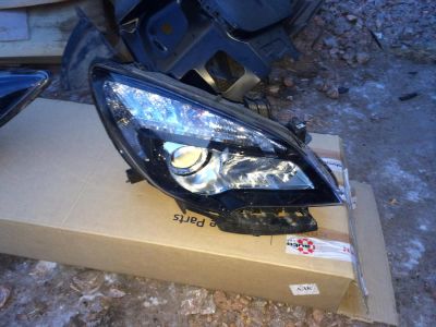 Лот: 5067804. Фото: 1. Opel Mokka фара правая оригинал. Оптика и освещение