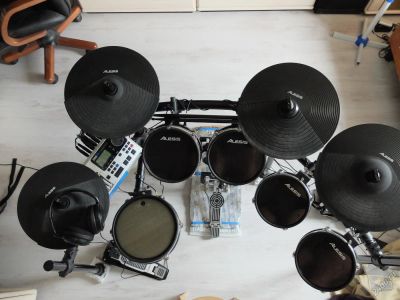 Лот: 6785214. Фото: 1. Alesis DM-10 Studio kit mesh... Ударные