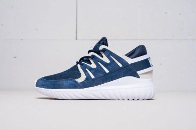 Лот: 11618426. Фото: 1. Кроссовки Adidas Tubular Nova... Кеды, кроссовки, слипоны