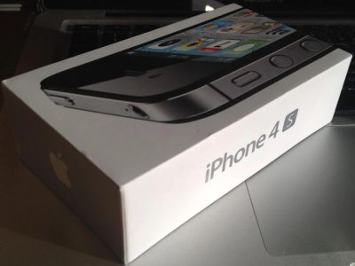 Лот: 4293502. Фото: 1. Iphone 4s 16gb black. only box. Смартфоны