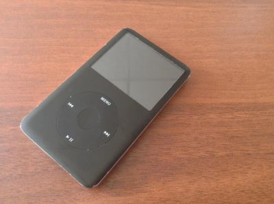 Лот: 5791326. Фото: 1. Плеер ipod classic 80Gb отличное... Плееры