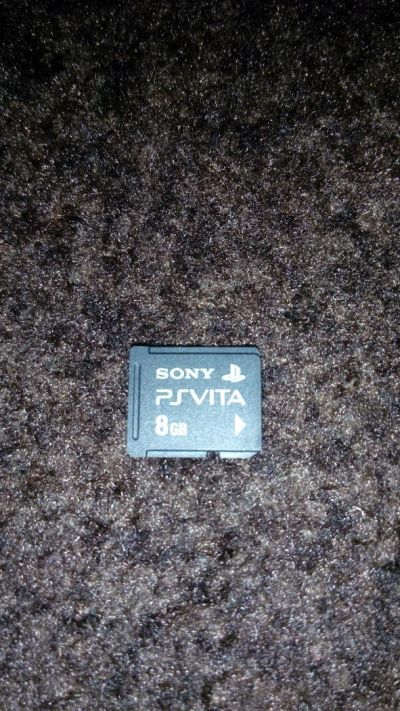 Лот: 10113210. Фото: 1. Продам карту памяти PS Vita 8gb. Комплектующие