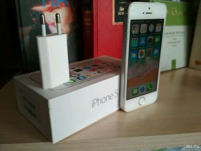 Лот: 10520229. Фото: 1. Iphone 5s 32gb silver. Смартфоны