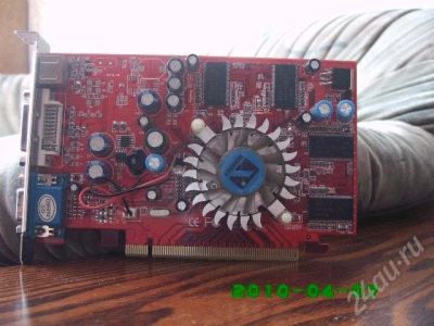 Лот: 306247. Фото: 1. видюха 128м 128бит!!! вроде RADEON... Видеокарты