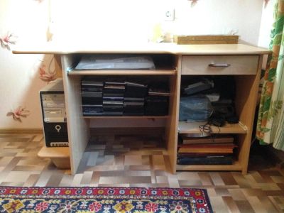 Лот: 7270468. Фото: 1. Компьютерный стол. Компьютерные и письменные столы