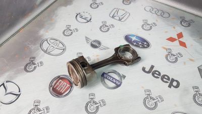 Лот: 23583350. Фото: 1. Поршень с шатуном Toyota Corolla... Двигатель и элементы двигателя