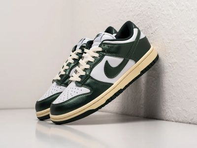 Лот: 20945985. Фото: 1. Кроссовки Nike SB Dunk Low. Кеды, кроссовки, слипоны