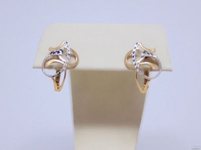 Лот: 13045743. Фото: 1. ЗОЛОТЫЕ СЕРЬГИ 2,14 ГРАММ. Серьги, каффы