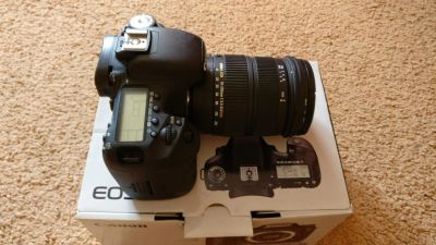 Лот: 9559900. Фото: 1. Продам Canon EOS 7D + объектив... Цифровые зеркальные