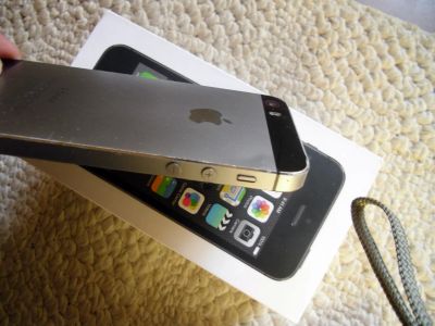 Лот: 5012242. Фото: 1. iphone 5s. Смартфоны