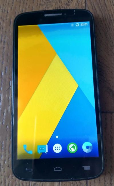 Лот: 9791126. Фото: 1. Alcatel POP C7 7041D.Идеальное... Смартфоны