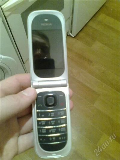 Лот: 2248437. Фото: 1. Nokia 7020 (Не вкючается). Кнопочные мобильные телефоны