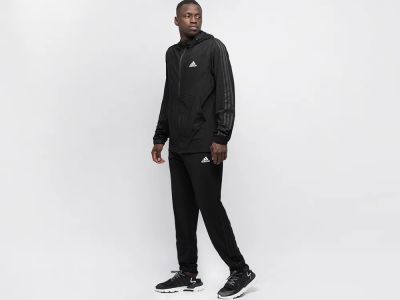 Лот: 20044841. Фото: 1. Спортивный костюм Adidas. Спортивные костюмы
