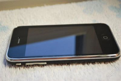 Лот: 1515555. Фото: 1. iphone 3gs 16gb как новый. Кнопочные мобильные телефоны