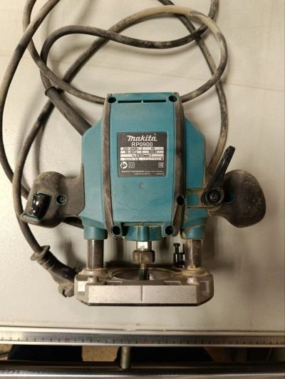 Лот: 25606657. Фото: 1. Фрезер Makita (Япония) Есть большой-35т... Промышленное