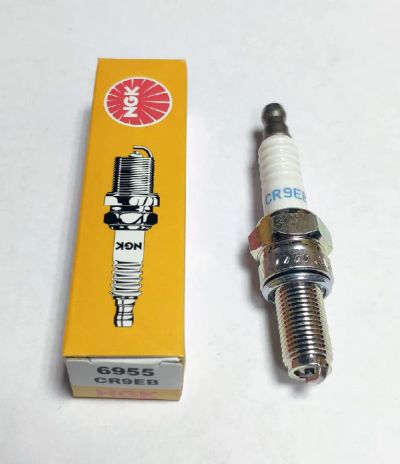 Лот: 15956632. Фото: 1. Свеча зажигания NGK CR9EB / 6955... Запчасти