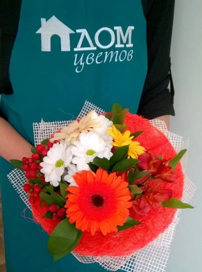 Лот: 9493684. Фото: 1. Букет на 1 сентября. Букет школьнику... Свежие цветы