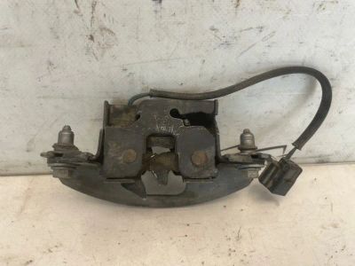 Лот: 24627517. Фото: 1. замок капота Renault Fluence L30R. Двигатель и элементы двигателя