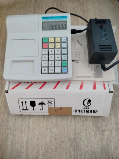 Лот: 25676235. Фото: 1. Кассовый аппарат Миника 1102Ф. Торговое