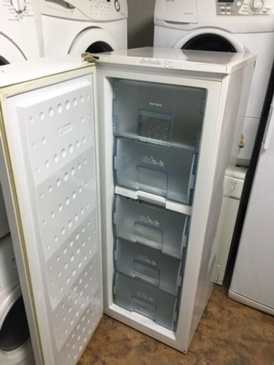 Лот: 13127834. Фото: 1. Б у морозилка beko ( склад б у... Холодильники, морозильные камеры