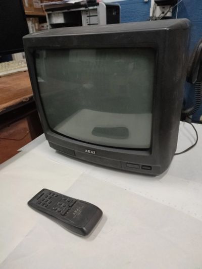Лот: 25798455. Фото: 1. Телевизор Akai 14". Телевизоры