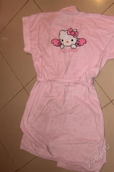 Лот: 2705583. Фото: 1. Халатик Hello Kitty // 42-46... Домашняя одежда