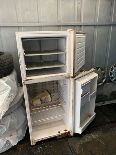 Лот: 17387225. Фото: 1. Холодильник с рубля. Холодильники, морозильные камеры