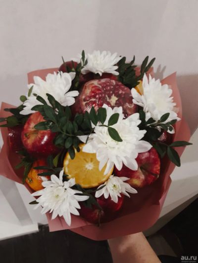 Лот: 17325055. Фото: 1. Букеты из фруктов. Свежие цветы